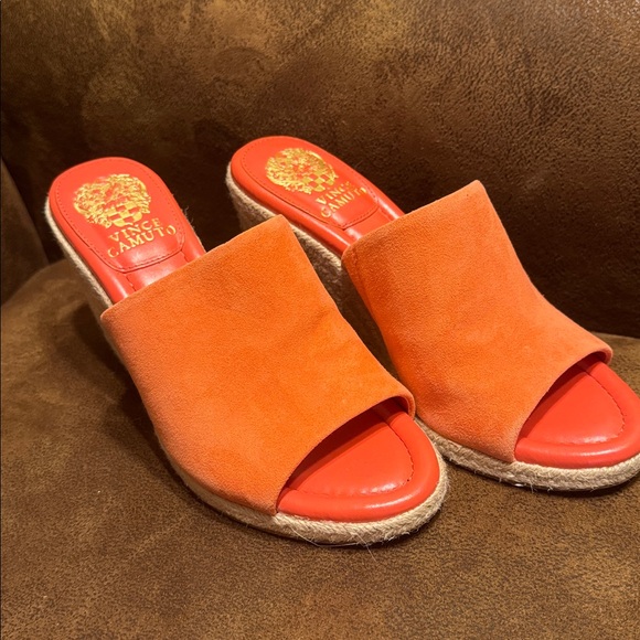 Vince Camuto Orange Wedge Sandals 8 - Picture 2 of 5